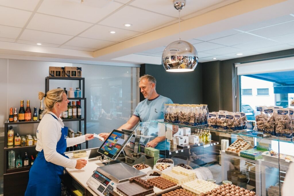 innekegebruers bedrijfsfotograaf kontich leonidas contentfotoshoot pralines 31 min